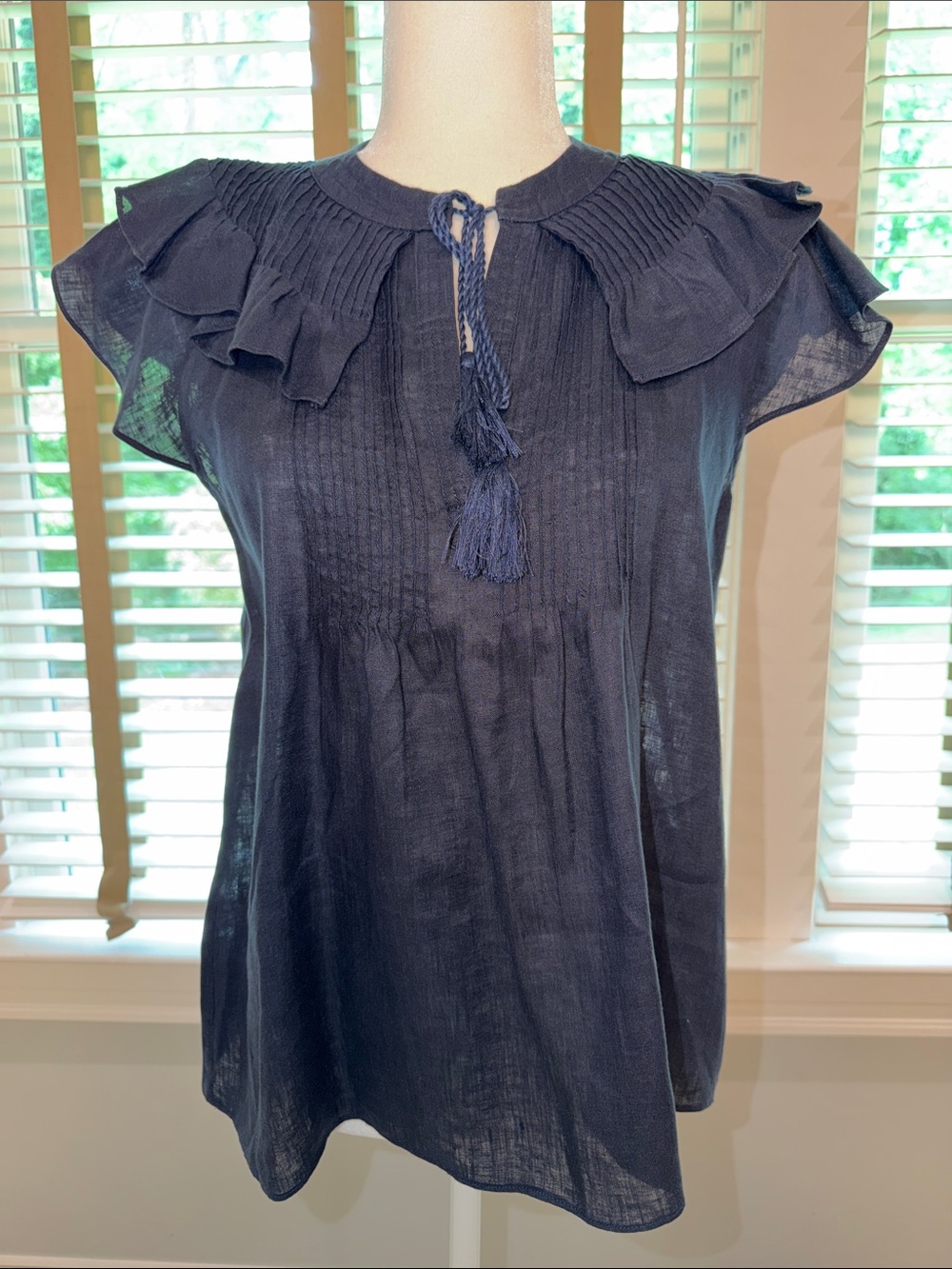 Elie Tahari Linen Navy Tassel Tie Ruffle Blouse. Size Small. Like New.